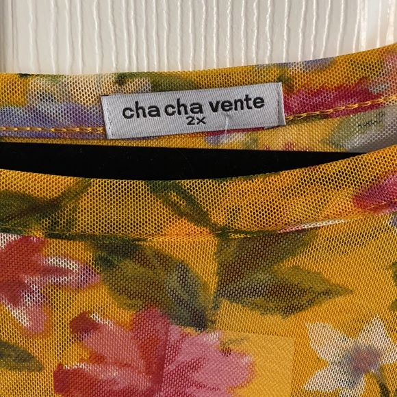 Plus size womans blouse 2x - Picture 3 of 7